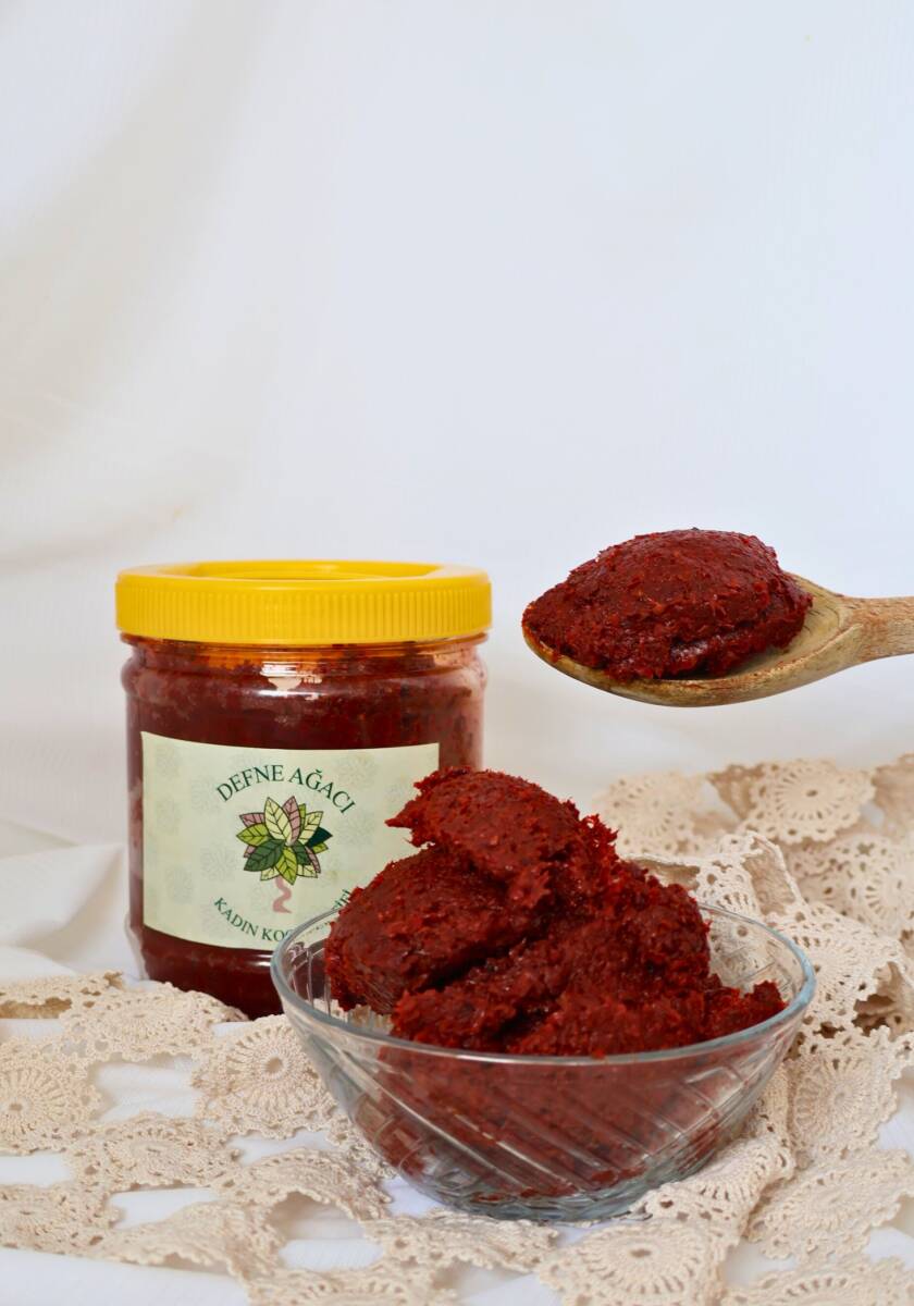 Tatlı Biber Salçası 375 gr- defne ağacı - 2