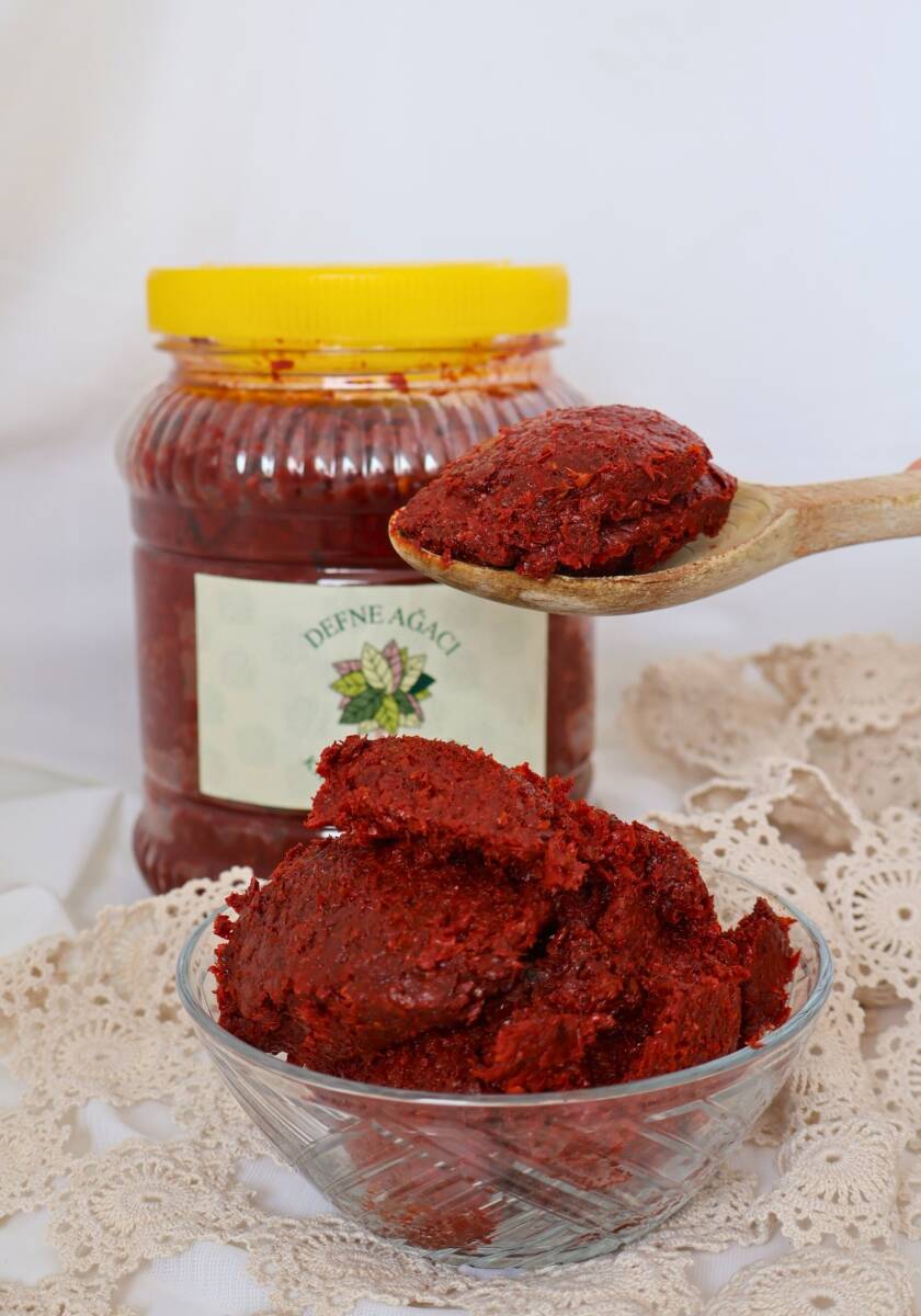 Tatlı Biber Salçası 1 kl - defne ağacı - 3
